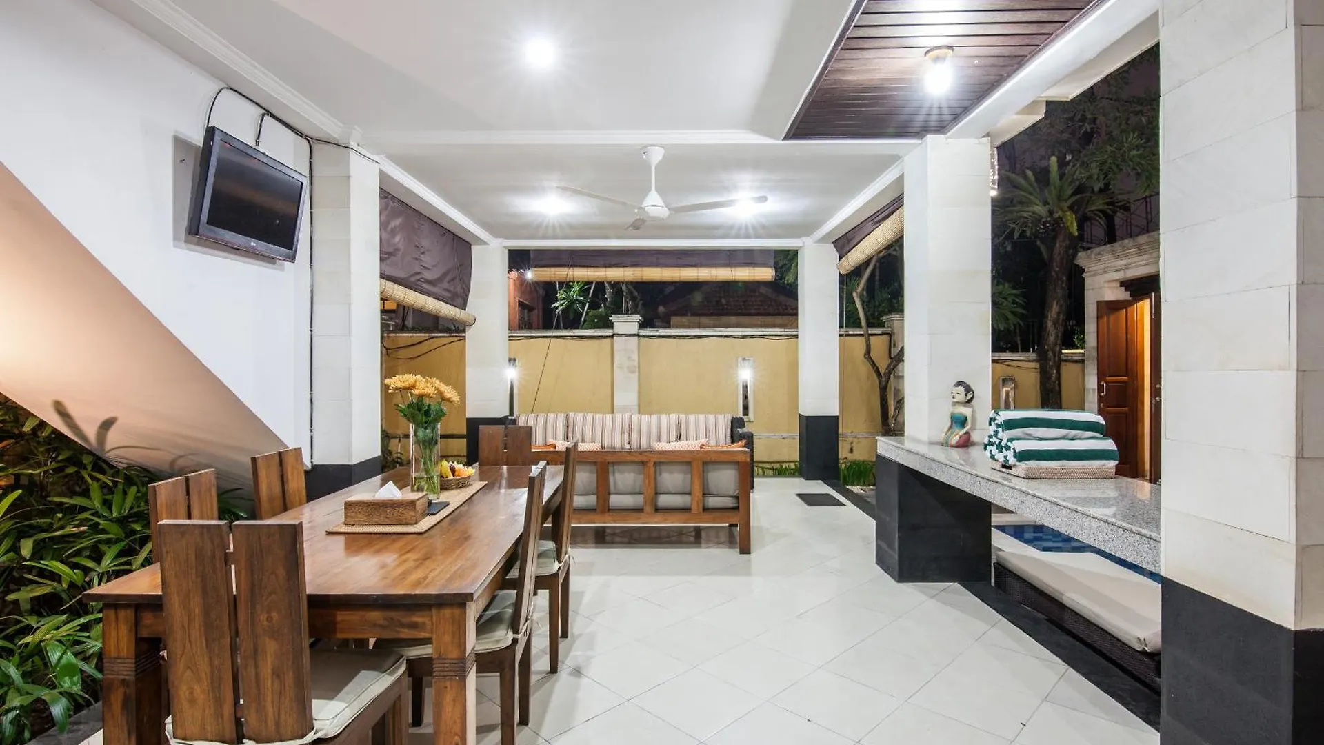 10-Br Private Pool Legian Villa 5-Min Walk To Beach And Shops Seminyak  Seminyak (Bali)